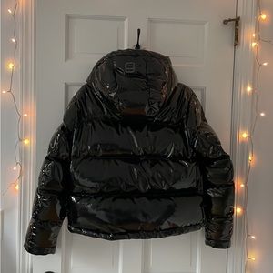 ARITZIA SUPERPUFF SHORTY